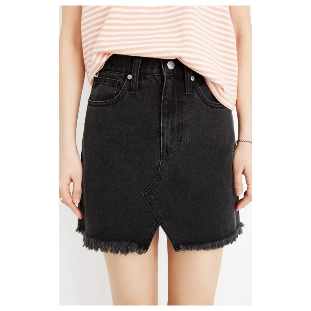 Madewell Rigid Denim A-Line Mini Skirt in Lunar Wash: Cutout Edition Sz: 4 (27)